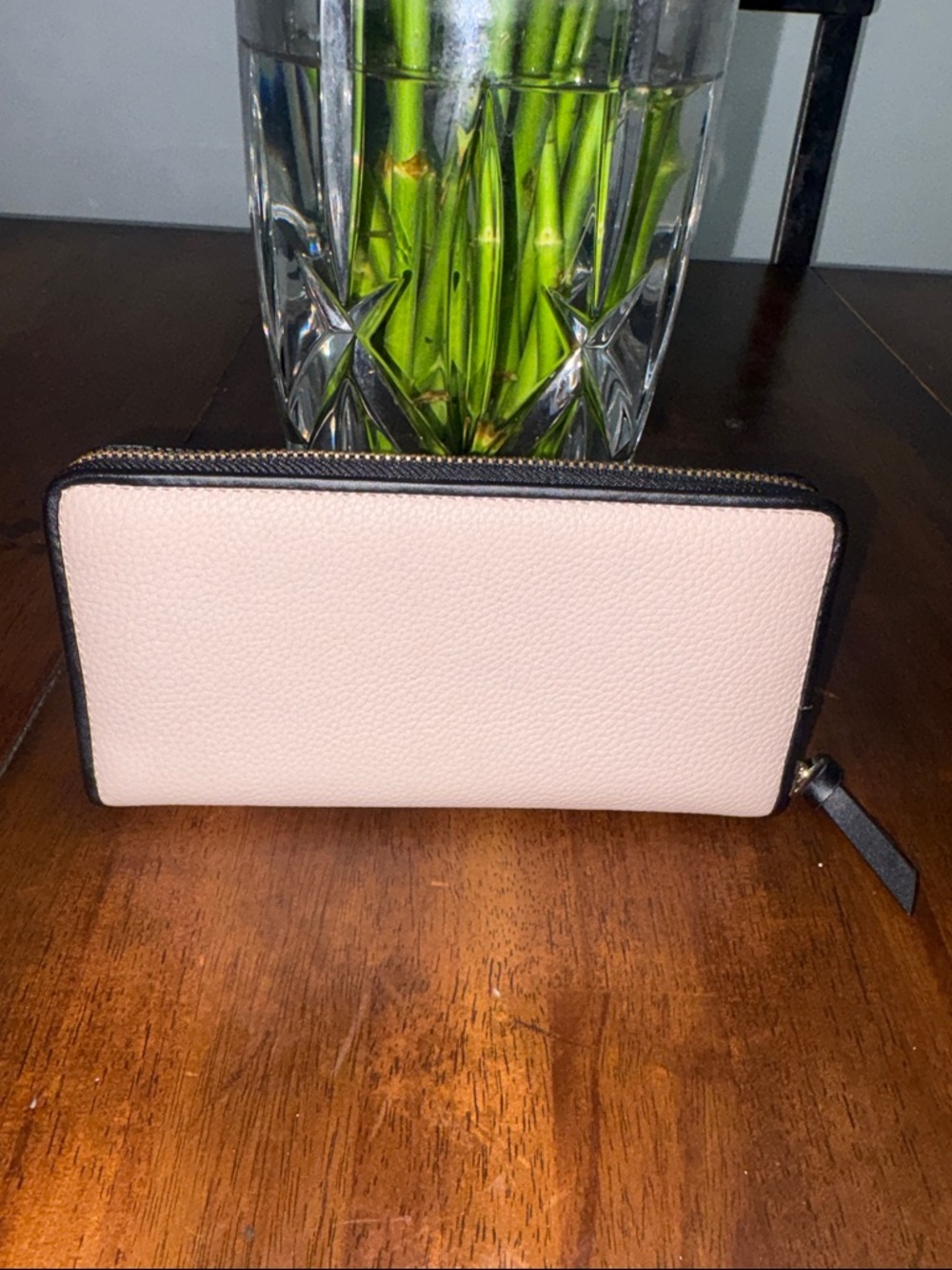 Kate Spade pebble leather blush pink zip-around wallet with black trim. NWOT. - Picture 4 of 12